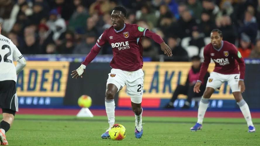 FM：加拉塔萨雷有意租借西汉姆中场马加萨，已提交正式报价插图