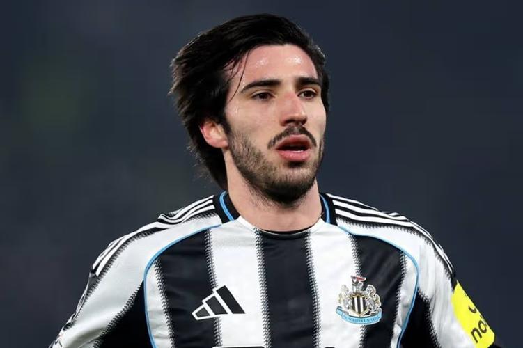 彭南特：托纳利极其出色，希望利物浦能尝试签下他