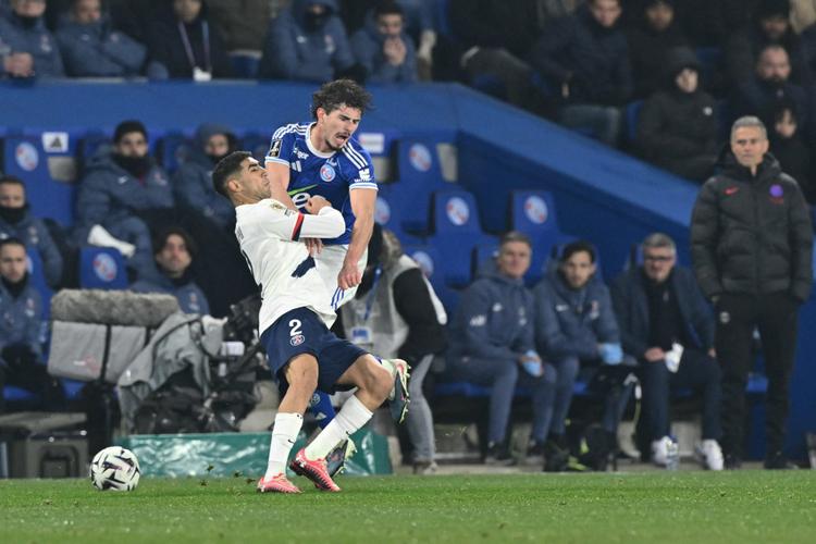 阿什拉夫染红，巴黎球员连续60场法甲不吃红牌纪录终结