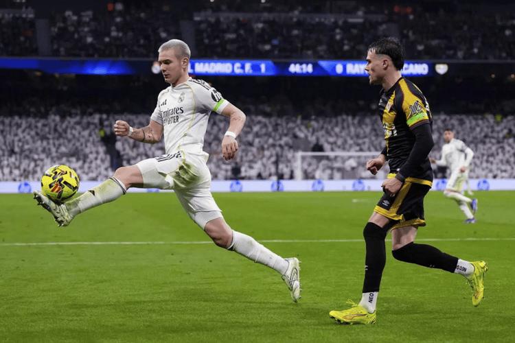 马卡：皇马球员为低迷找各种借口，只关心自己不关心球队